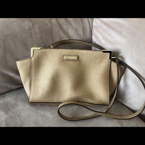 Light gold crossbody bag